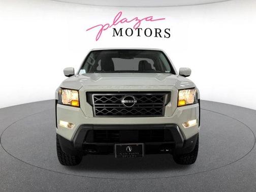 Glacier White 2022 Nissan Frontier SV