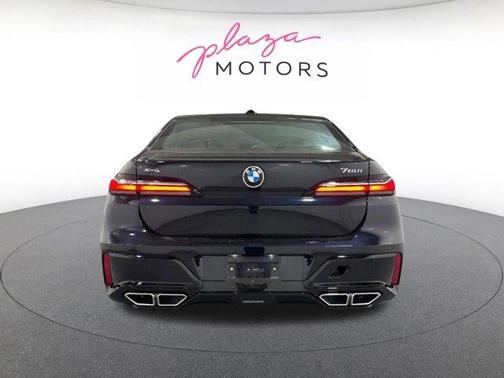Carbon Black Metallic 2025 BMW 760 760i xDrive