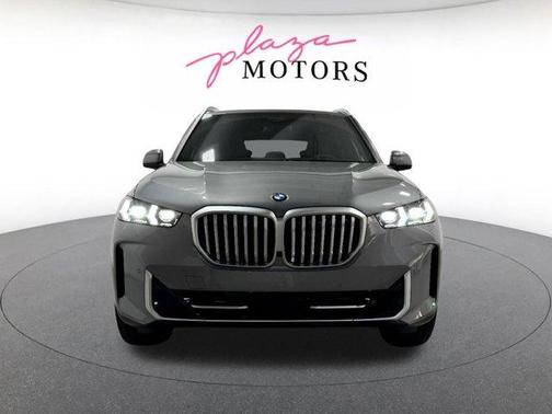 Gray Metallic 2026 BMW X5 xDrive40i