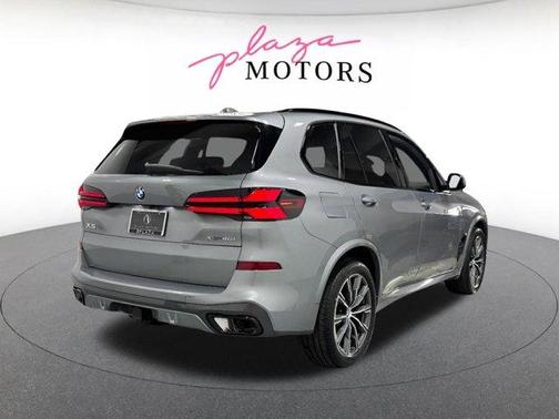 Gray Metallic 2026 BMW X5 xDrive40i