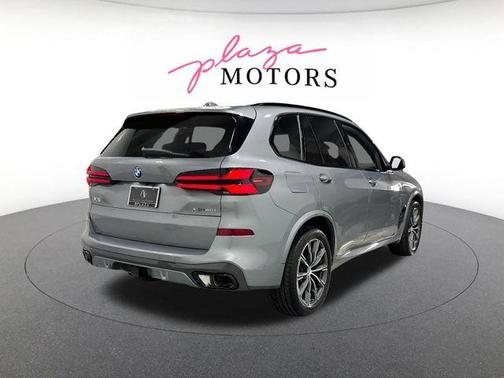 Gray Metallic 2026 BMW X5 xDrive40i