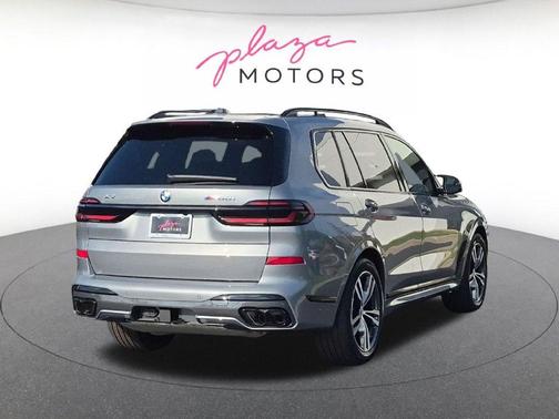 Gray Metallic 2027 BMW X7 M60i