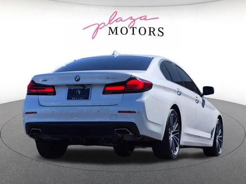 Mineral White Metallic 2023 BMW 540 i xDrive