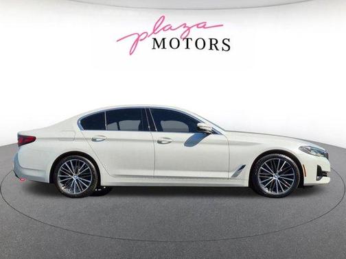 Mineral White Metallic 2023 BMW 540 i xDrive