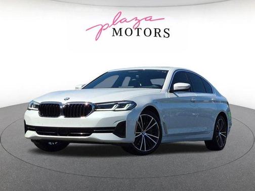 Mineral White Metallic 2023 BMW 540 i xDrive