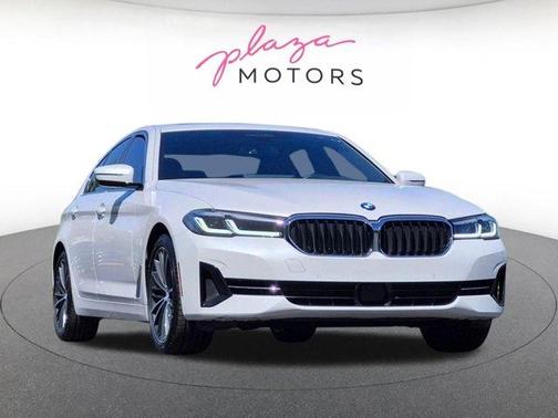 Mineral White Metallic 2023 BMW 540 i xDrive