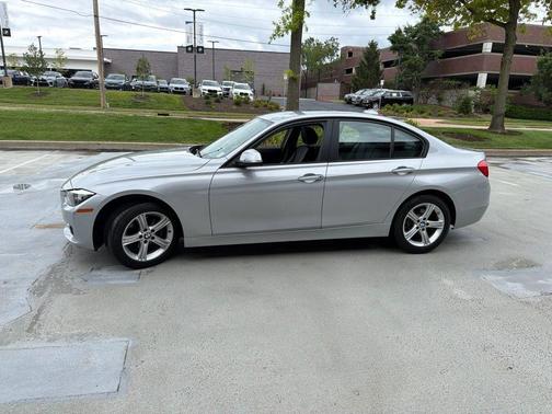 Glacier Silver Metallic 2015 BMW 320 i xDrive