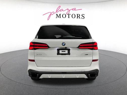 Alpine White 2026 BMW X5 xDrive40i