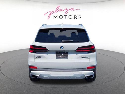 Alpine White 2026 BMW X5 xDrive40i