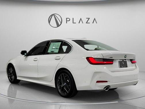 2025 BMW 330 i xDrive