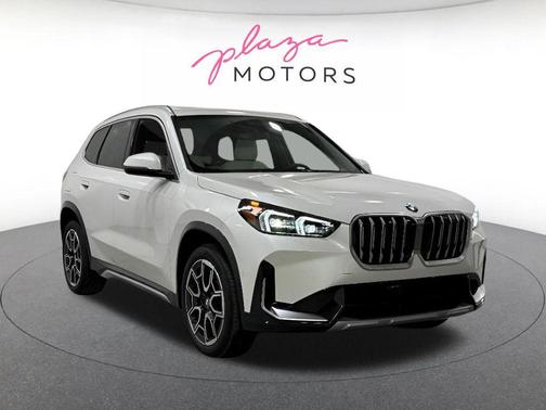 Mineral White Metallic 2026 BMW X1 xDrive28i