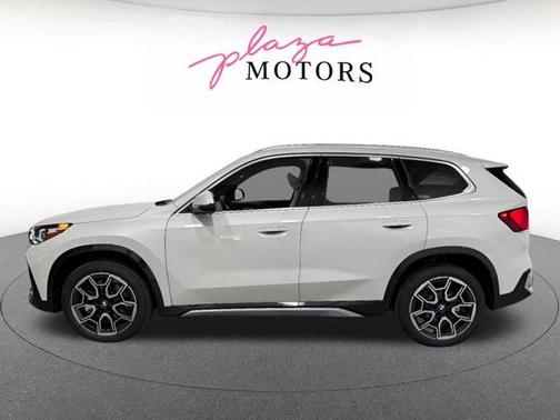 Mineral White Metallic 2026 BMW X1 xDrive28i