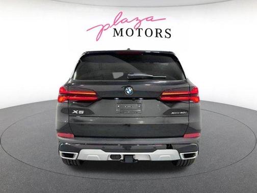 Black Sapphire Metallic 2026 BMW X5 xDrive40i