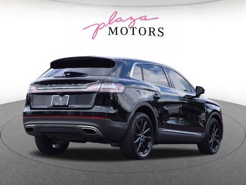 Infinite Black Metallic 2022 Lincoln Nautilus Reserve