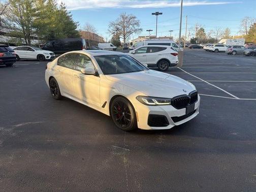 Alpine White 2023 BMW 540 i xDrive