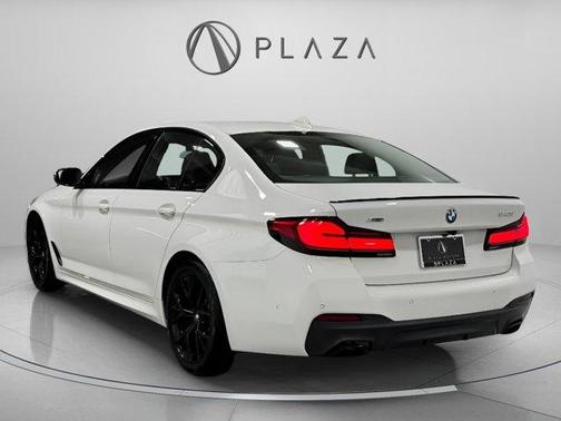 Alpine White 2023 BMW 540 i xDrive