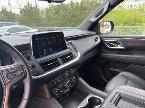 Black 2024 Chevrolet Suburban High Country