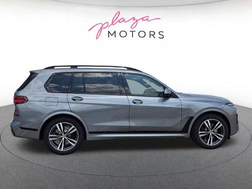 Gray Metallic 2027 BMW X7 xDrive40i