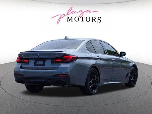 Skyscraper Gray Metallic 2023 BMW 540 i xDrive