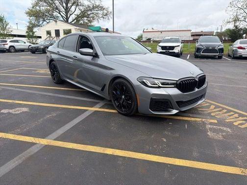 Skyscraper Gray Metallic 2023 BMW 540 i xDrive