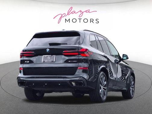 Black Sapphire Metallic 2024 BMW X5 xDrive40i