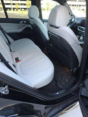 Black Sapphire Metallic 2024 BMW X5 xDrive40i