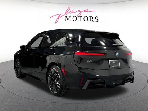 Black Sapphire Metallic 2026 BMW iX M70