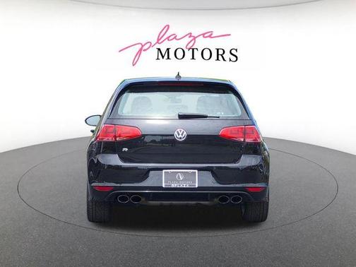 Deep Black Pearl Effect 2017 Volkswagen Golf R 4-Door