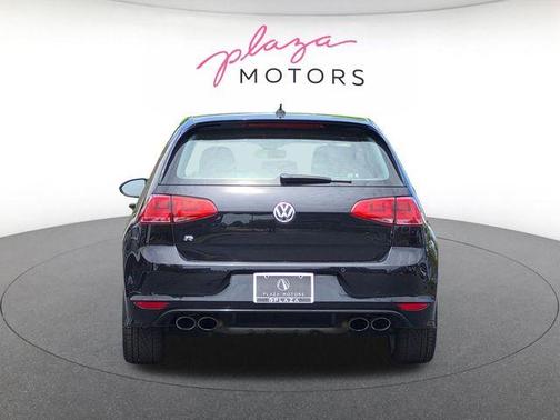 Deep Black Pearl Effect 2017 Volkswagen Golf R 4-Door