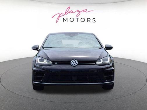 Deep Black Pearl Effect 2017 Volkswagen Golf R 4-Door