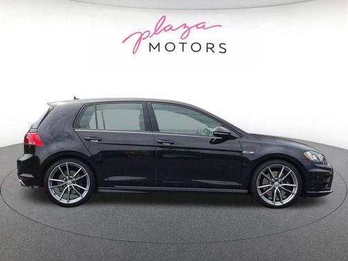 Deep Black Pearl Effect 2017 Volkswagen Golf R 4-Door