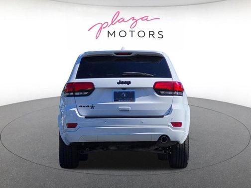 Bright White Clearcoat 2018 Jeep Grand Cherokee Altitude