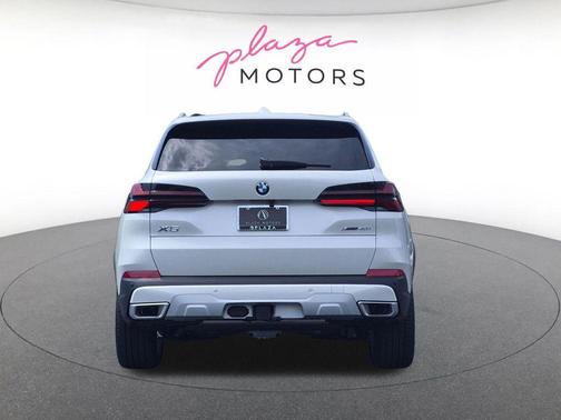 Mineral White Metallic 2026 BMW X5 xDrive40i