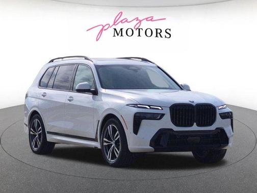 Alpine White 2026 BMW X7 xDrive40i