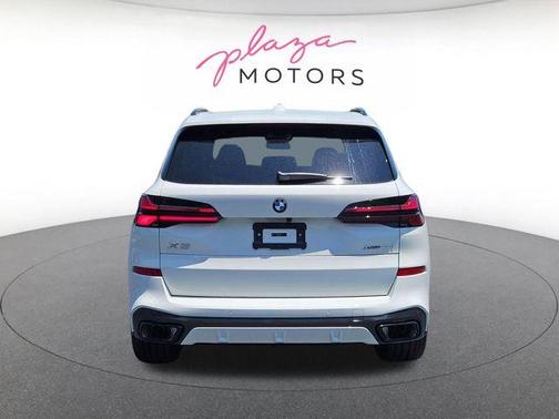 Alpine White 2026 BMW X5 xDrive40i