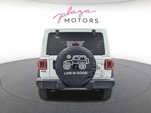Bright White Clearcoat 2021 Jeep Wrangler Unlimited Sport