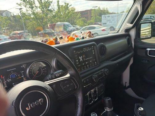 Bright White Clearcoat 2021 Jeep Wrangler Unlimited Sport