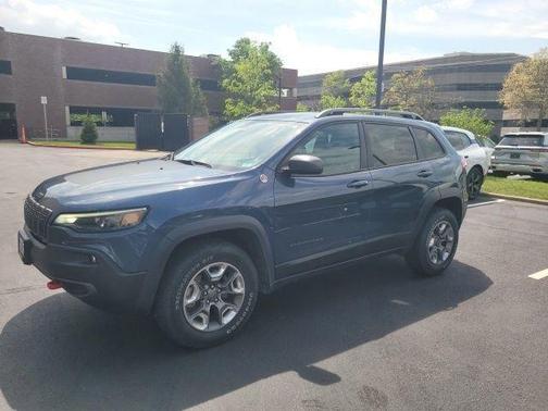 Blue Shade Pearlcoat 2019 Jeep Cherokee Trailhawk