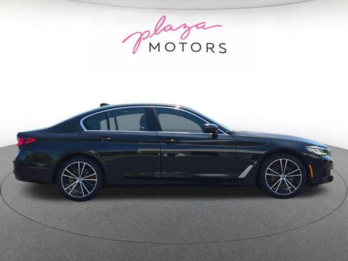Black Sapphire Metallic 2023 BMW 540 i xDrive