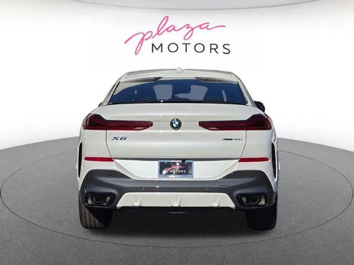 Mineral White Metallic 2027 BMW X6 xDrive40i