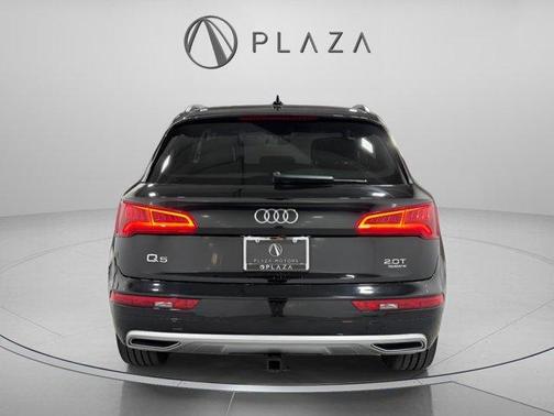 2018 Audi Q5 2.0T Premium Plus