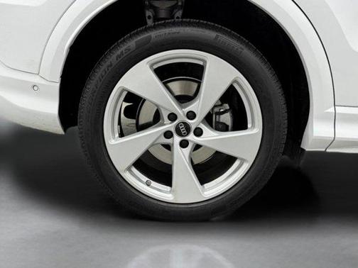 2025 Audi Q5 2.0T quattro Premium