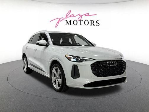 Glacier White Metallic 2025 Audi Q5 2.0T quattro Premium