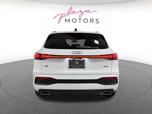 Glacier White Metallic 2025 Audi Q5 2.0T quattro Premium