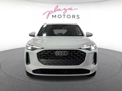 Glacier White Metallic 2025 Audi Q5 2.0T quattro Premium