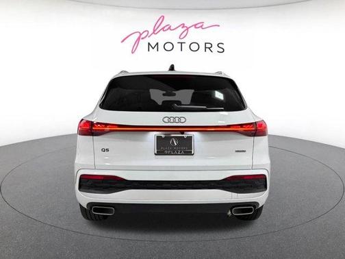 Glacier White Metallic 2025 Audi Q5 2.0T quattro Premium