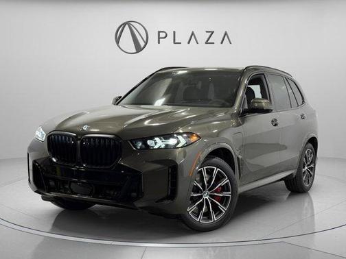 Manhattan Green Metallic 2026 BMW X5 PHEV xDrive50e