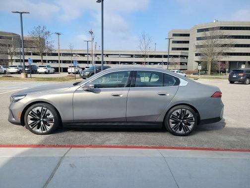 2026 BMW i5 xDrive40