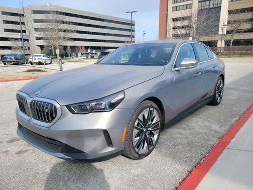 2026 BMW i5 xDrive40