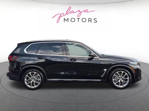 Black Sapphire Metallic 2026 BMW X5 PHEV xDrive50e